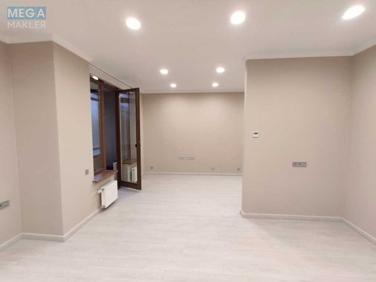 Продаж комерційної нерухомості, 126&nbsp;кв.м, под офис, <a class="location-link" href="/kiev/" title="Недвижимость Київ">Київ</a>, <a class="location-link" href="/kiev/goloseevskij/" title="Недвижимость Голосіївський район">Голосіївський р-н</a>, Жилянская ул., 59 (изображение 14)