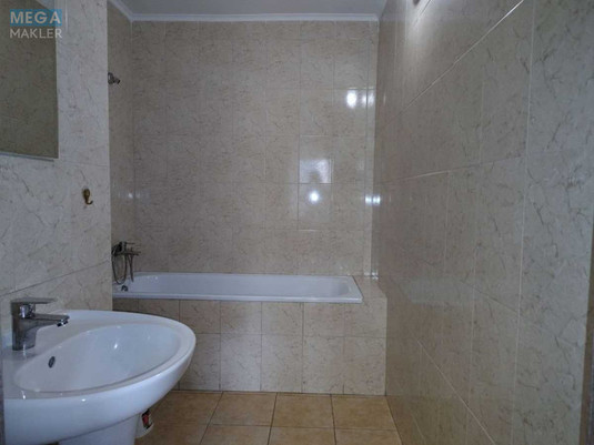 Оренда комерційної нерухомості, 124&nbsp;кв.м, под офис, <a class="location-link" href="/kiev/" title="Недвижимость Київ">Київ</a>, <a class="location-link" href="/kiev/dneprovskij/" title="Недвижимость Дніпровський район">Дніпровський р-н</a>, Георгия Тороповского ул., 37 (изображение 6)