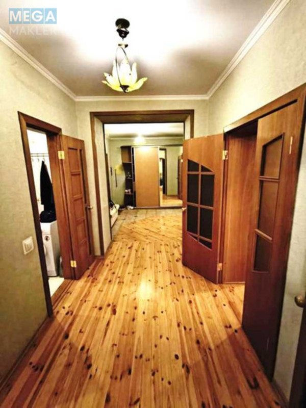 Продаж 2 кімнатної квартири (90/45/14), 3 пов. 18 пов. будинку, <a class="location-link" href="/kiev/" title="Недвижимость Київ">Київ</a>, <a class="location-link" href="/kiev/solomenskij/" title="Недвижимость Солом'янський район">Солом'янський р-н</a>, Миколи Голего вул., 5 (изображение 6)