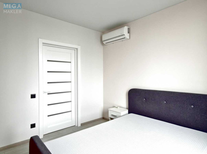 Продаж 2 кімнатної квартири (46/11/27), 24 пов. 26 пов. будинку, <a class="location-link" href="/kiev/" title="Недвижимость Київ">Київ</a>, <a class="location-link" href="/kiev/darnickij/" title="Недвижимость Дарницький район">Дарницький р-н</a>, Дніпровська наб., 16Д (изображение 7)