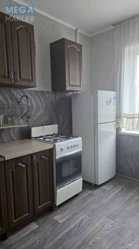 Оренда 2 кімнатної квартири, <a class="location-link" href="/kiev/" title="Недвижимость Київ">Київ</a>, <a class="location-link" href="/kiev/podolskij/" title="Недвижимость Подільський район">Подільський р-н</a>, Георгія Гонгадзе просп., 32 (изображение 2)