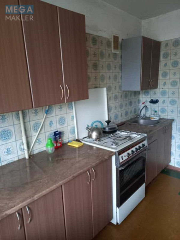 Оренда кімнати (підселення), <a class="location-link" href="/kiev/" title="Недвижимость Київ">Київ</a>, <a class="location-link" href="/kiev/dneprovskij/" title="Недвижимость Дніпровський район">Дніпровський р-н</a>, Верховної Ради бульв., 19 (изображение 6)