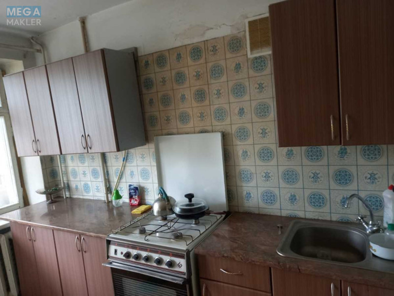 Оренда кімнати (підселення), <a class="location-link" href="/kiev/" title="Недвижимость Київ">Київ</a>, <a class="location-link" href="/kiev/dneprovskij/" title="Недвижимость Дніпровський район">Дніпровський р-н</a>, Верховної Ради бульв., 19 (изображение 7)