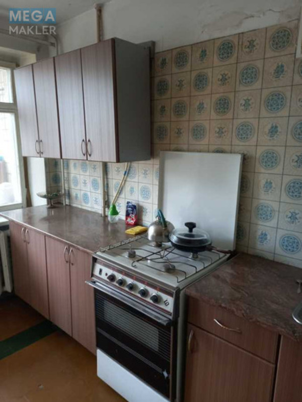 Оренда кімнати (підселення), <a class="location-link" href="/kiev/" title="Недвижимость Київ">Київ</a>, <a class="location-link" href="/kiev/dneprovskij/" title="Недвижимость Дніпровський район">Дніпровський р-н</a>, Верховної Ради бульв., 19 (изображение 8)