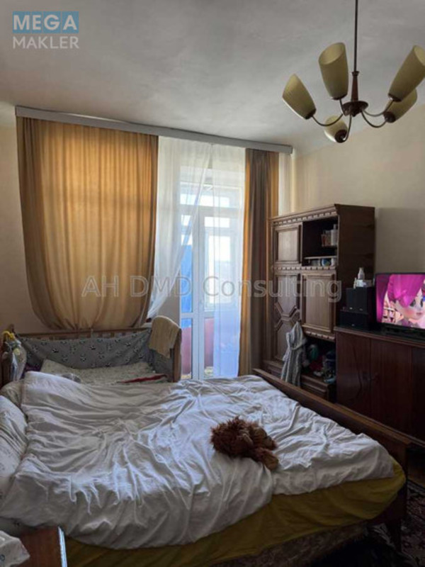 Продаж 3 кімнатної квартири (90/55/10), 5 пов. 5 пов. будинку, <a class="location-link" href="/kiev/" title="Недвижимость Київ">Київ</a>, <a class="location-link" href="/kiev/goloseevskij/" title="Недвижимость Голосіївський район">Голосіївський р-н</a>, Голосеевский просп., 102/1 (изображение 5)