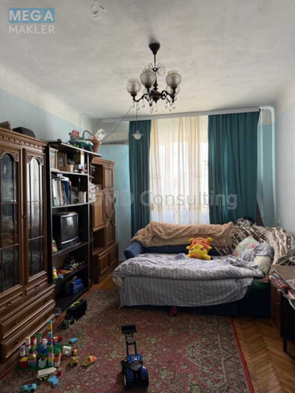 Продаж 3 кімнатної квартири (90/55/10), 5 пов. 5 пов. будинку, <a class="location-link" href="/kiev/" title="Недвижимость Київ">Київ</a>, <a class="location-link" href="/kiev/goloseevskij/" title="Недвижимость Голосіївський район">Голосіївський р-н</a>, Голосеевский просп., 102/1 (изображение 7)