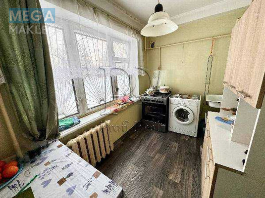 Продаж 2 кімнатної квартири (47/30/7), 1 пов. 5 пов. будинку, <a class="location-link" href="/kiev/" title="Недвижимость Київ">Київ</a>, <a class="location-link" href="/kiev/podolskij/" title="Недвижимость Подільський район">Подільський р-н</a>, Стеценка вулиця, 2 (изображение 11)