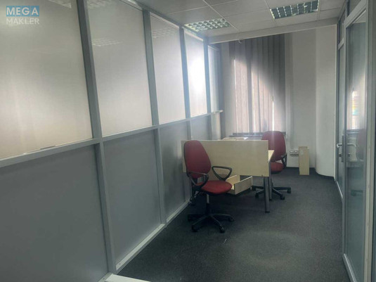 Оренда комерційної нерухомості, 1&nbsp;646&nbsp;кв.м, под офис, <a class="location-link" href="/kiev/" title="Недвижимость Київ">Київ</a>, <a class="location-link" href="/kiev/shevchenkovskij/" title="Недвижимость Шевченківський район">Шевченківський р-н</a>, Тараса Шевченка бульв., 37/122 (изображение 4)