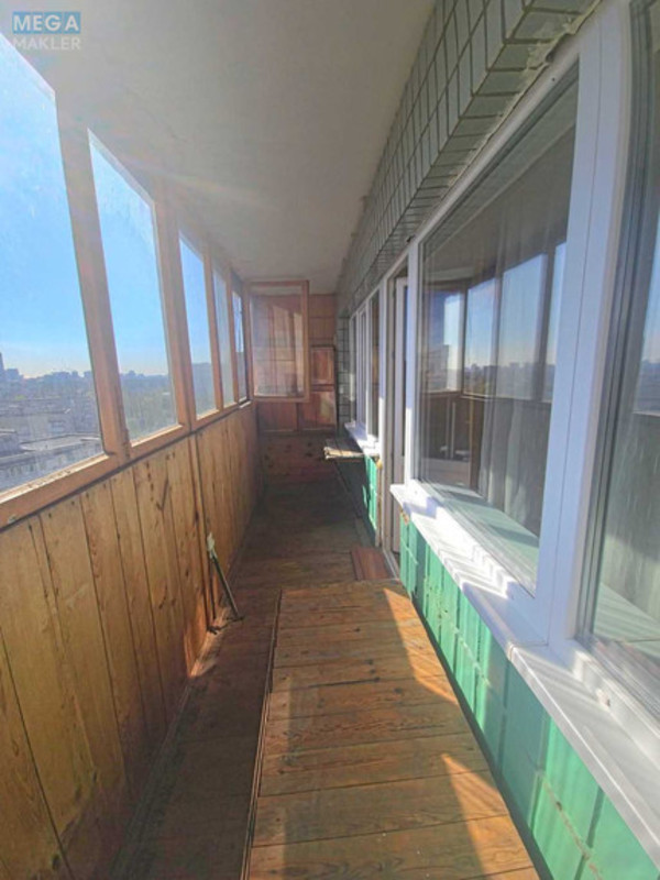 Продаж 1 кімнатної квартири (39,5/20/7,7), 13 пов. 16 пов. будинку, <a class="location-link" href="/kiev/" title="Недвижимость Київ">Київ</a>, <a class="location-link" href="/kiev/dneprovskij/" title="Недвижимость Дніпровський район">Дніпровський р-н</a>, Русановская Набережная ул., 18 (изображение 11)