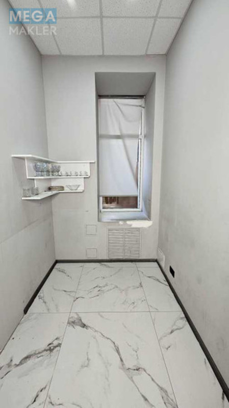 Оренда комерційної нерухомості, 73&nbsp;кв.м, под офис, <a class="location-link" href="/kiev/" title="Недвижимость Київ">Київ</a>, <a class="location-link" href="/kiev/pecherskij/" title="Недвижимость Печерський район">Печерський р-н</a>, Круглоуниверситетская ул., 14 (изображение 6)