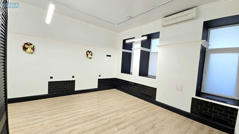 Оренда комерційної нерухомості, 73&nbsp;кв.м, под офис, <a class="location-link" href="/kiev/" title="Недвижимость Київ">Київ</a>, <a class="location-link" href="/kiev/pecherskij/" title="Недвижимость Печерський район">Печерський р-н</a>, Круглоуниверситетская ул., 14 (изображение 8)