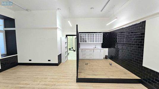 Оренда комерційної нерухомості, 73&nbsp;кв.м, под офис, <a class="location-link" href="/kiev/" title="Недвижимость Київ">Київ</a>, <a class="location-link" href="/kiev/pecherskij/" title="Недвижимость Печерський район">Печерський р-н</a>, Круглоуниверситетская ул., 14 (изображение 10)