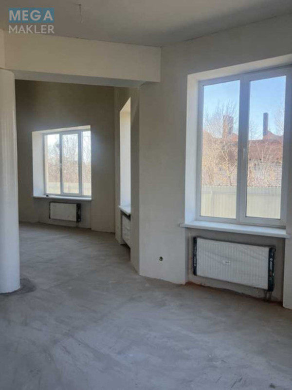 Продаж дома, 3&nbsp;поверху, 344&nbsp;кв.м, 7&nbsp;кімнат, ділянка 10&nbsp;соток, <a class="location-link" href="/kiev/" title="Недвижимость Київ">Київ</a>, <a class="location-link" href="/kiev/darnickij/" title="Недвижимость Дарницький район">Дарницький р-н</a>, Заплавный пер. (изображение 6)