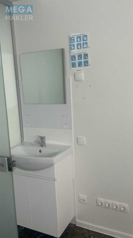 Оренда комерційної нерухомості, 232,30&nbsp;кв.м, под магазин, <a class="location-link" href="/kiev/" title="Недвижимость Київ">Київ</a>, <a class="location-link" href="/kiev/pecherskij/" title="Недвижимость Печерський район">Печерський р-н</a>, Кловский спуск, 12а (изображение 14)