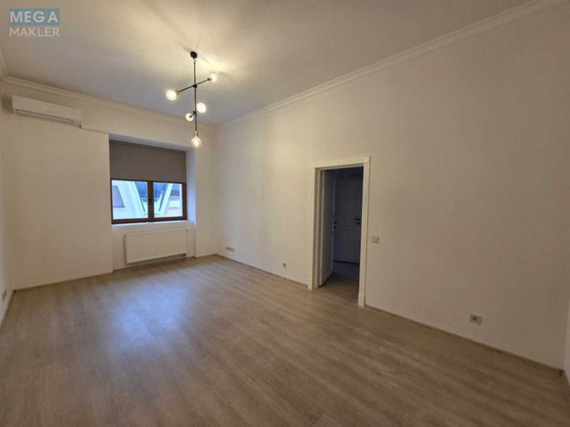 Продаж 4 кімнатної квартири (167/82/21), 3 пов. 4 пов. будинку, <a class="location-link" href="/kiev/" title="Недвижимость Київ">Київ</a>, <a class="location-link" href="/kiev/podolskij/" title="Недвижимость Подільський район">Подільський р-н</a>, Воздвиженская ул., 20 (изображение 4)