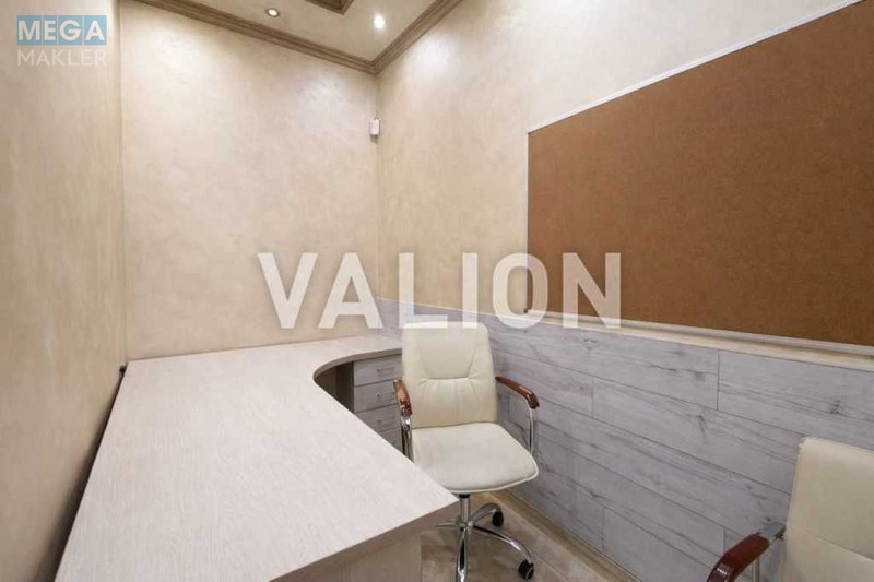 Оренда комерційної нерухомості, 185&nbsp;кв.м, <a class="location-link" href="/kiev/" title="Недвижимость Київ">Київ</a>, <a class="location-link" href="/kiev/solomenskij/" title="Недвижимость Солом'янський район">Солом'янський р-н</a>, Іскрівська вул., 3 (изображение 17)