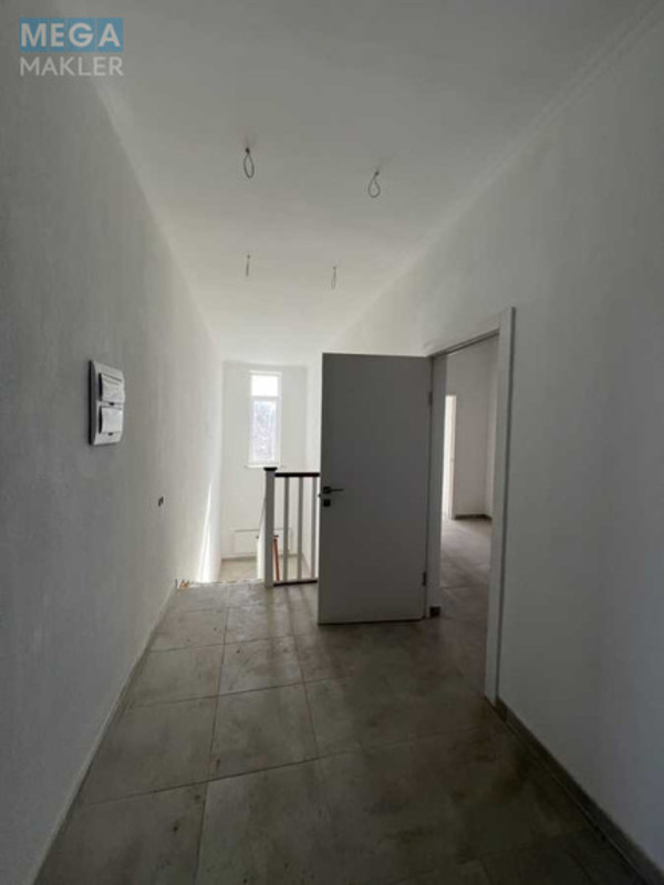 Продаж дома, 3&nbsp;поверху, 605&nbsp;кв.м, 10&nbsp;кімнат, ділянка 10&nbsp;соток, <a class="location-link" href="/kiev/" title="Недвижимость Київ">Київ</a>, <a class="location-link" href="/kiev/darnickij/" title="Недвижимость Дарницький район">Дарницький р-н</a>, 2-й Бортничский пер., 1 (изображение 3)