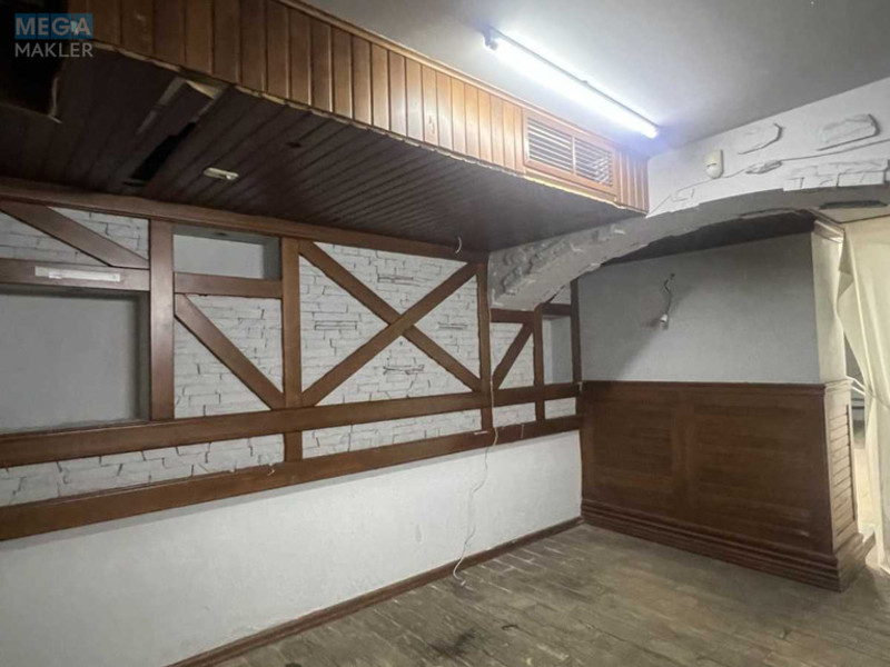 Продаж комерційної нерухомості, 237&nbsp;кв.м, <a class="location-link" href="/kiev/" title="Недвижимость Київ">Київ</a>, <a class="location-link" href="/kiev/darnickij/" title="Недвижимость Дарницький район">Дарницький р-н</a>, Здолбуновская ул., 3г (изображение 2)