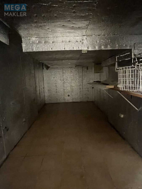 Продаж комерційної нерухомості, 237&nbsp;кв.м, <a class="location-link" href="/kiev/" title="Недвижимость Київ">Київ</a>, <a class="location-link" href="/kiev/darnickij/" title="Недвижимость Дарницький район">Дарницький р-н</a>, Здолбуновская ул., 3г (изображение 7)