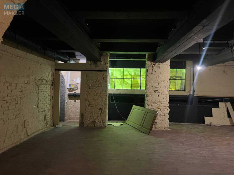 Продаж окремої будівлі/побудови, 505&nbsp;кв.м, <a class="location-link" href="/kiev/" title="Недвижимость Київ">Київ</a>, <a class="location-link" href="/kiev/pecherskij/" title="Недвижимость Печерський район">Печерський р-н</a>, Толстого Льва пл. (изображение 3)