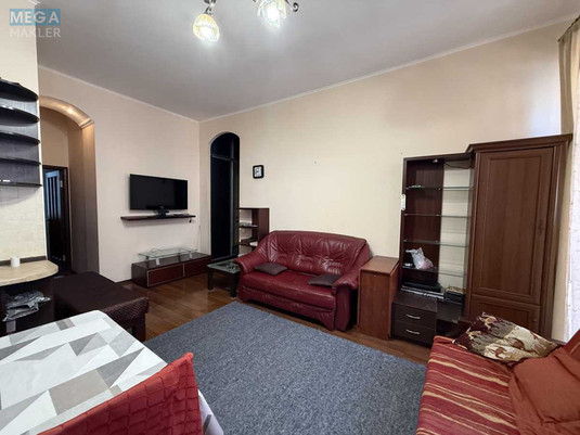 Продаж 2 кімнатної квартири (53/25/20), 2 пов. 4 пов. будинку, <a class="location-link" href="/kiev/" title="Недвижимость Київ">Київ</a>, <a class="location-link" href="/kiev/shevchenkovskij/" title="Недвижимость Шевченківський район">Шевченківський р-н</a>, Бульварно-Кудрявська вул., 8-а (изображение 2)