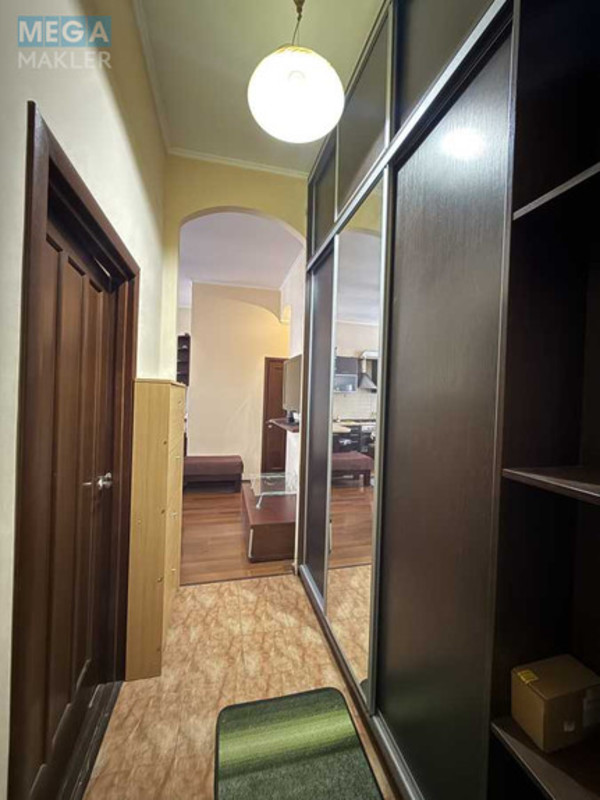 Продаж 2 кімнатної квартири (53/25/20), 2 пов. 4 пов. будинку, <a class="location-link" href="/kiev/" title="Недвижимость Київ">Київ</a>, <a class="location-link" href="/kiev/shevchenkovskij/" title="Недвижимость Шевченківський район">Шевченківський р-н</a>, Бульварно-Кудрявська вул., 8-а (изображение 4)