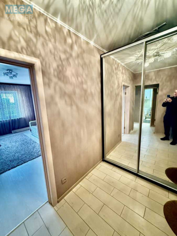 Продаж 1 кімнатної квартири (42,6/18/9,5), 20 пов. 22 пов. будинку, <a class="location-link" href="/kiev/" title="Недвижимость Київ">Київ</a>, <a class="location-link" href="/kiev/svyatoshinskij/" title="Недвижимость Святошинський район">Святошинський р-н</a>, Олевська вул., 7 (изображение 7)