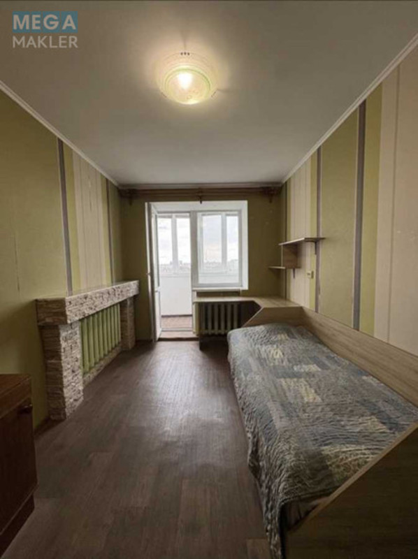 Продаж 3 кімнатної квартири (67/43/8), 9 пов. 9 пов. будинку, <a class="location-link" href="/chernigov/" title="Недвижимость Чернігів">Чернігів</a>, <a class="location-link" href="/chernigov/desnyanskij/" title="Недвижимость Деснянський район">Деснянський р-н</a>, Героїв Чорнобиля, 10 (изображение 4)