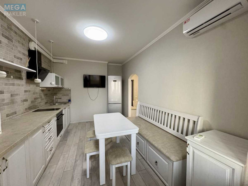 Продаж 1 кімнатної квартири (49/18/13), 9 пов. 26 пов. будинку, <a class="location-link" href="/kiev/" title="Недвижимость Київ">Київ</a>, <a class="location-link" href="/kiev/dneprovskij/" title="Недвижимость Дніпровський район">Дніпровський р-н</a>, Краківська вул., 27 (изображение 6)