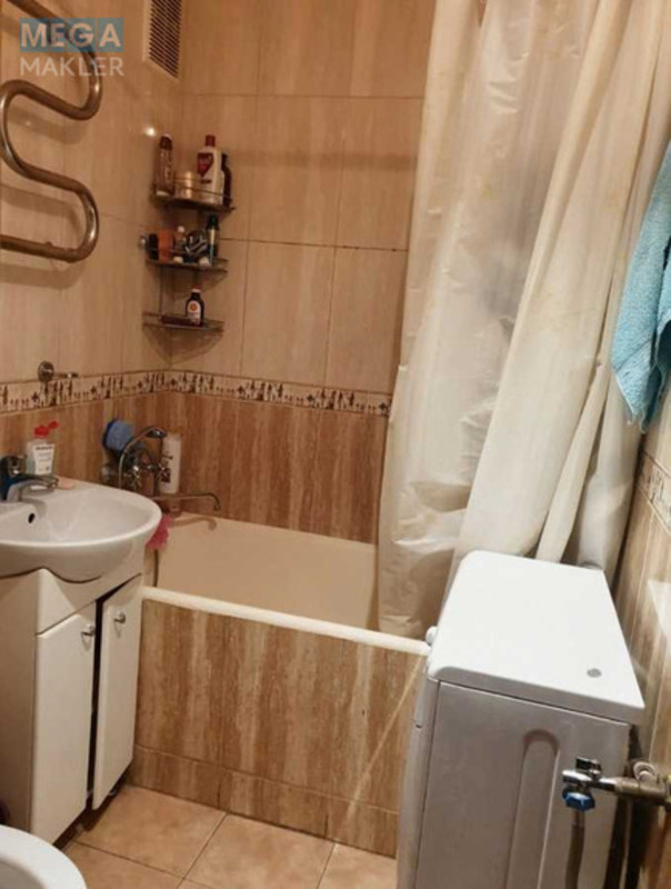 Оренда 2 кімнатної квартири, <a class="location-link" href="/kiev/" title="Недвижимость Київ">Київ</a>, <a class="location-link" href="/kiev/shevchenkovskij/" title="Недвижимость Шевченківський район">Шевченківський р-н</a>, Олены Телиги ул., 31/1 (изображение 2)