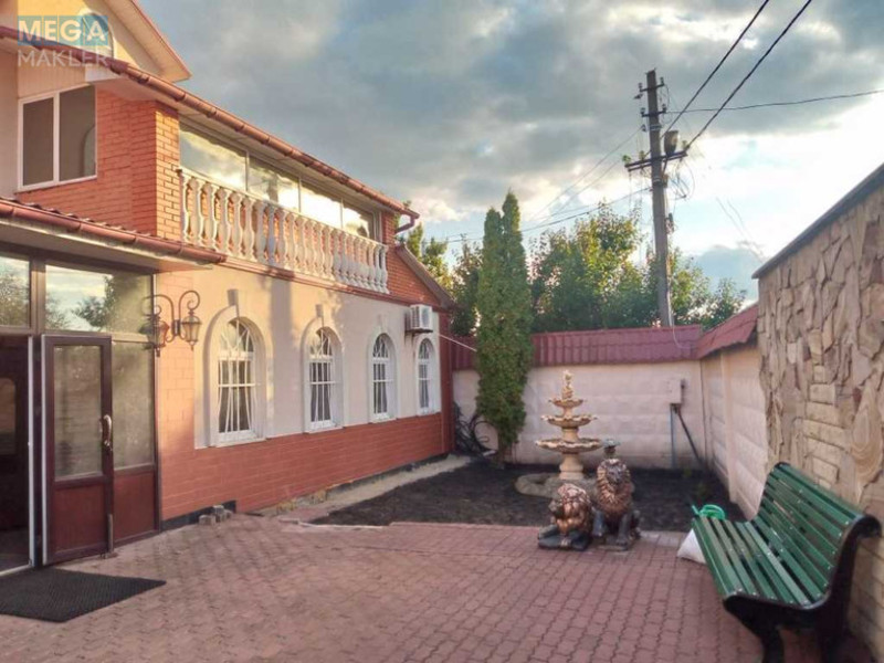 Оренда дома, <a class="location-link" href="/kiev/" title="Недвижимость Київ">Київ</a>, <a class="location-link" href="/kiev/darnickij/" title="Недвижимость Дарницький район">Дарницький р-н</a>, Центральная ул. (изображение 2)