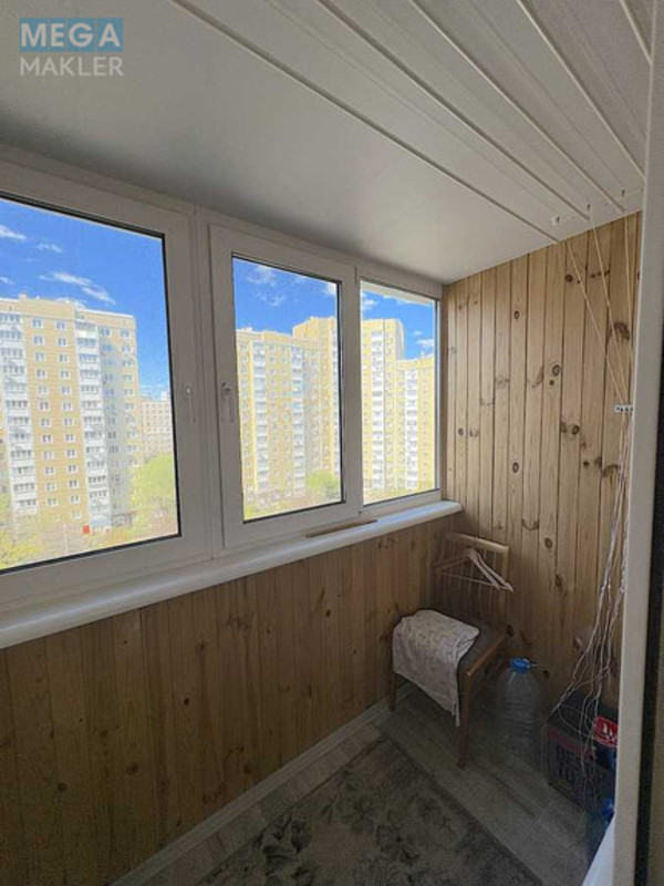 Оренда 1 кімнатної квартири, <a class="location-link" href="/kiev/" title="Недвижимость Київ">Київ</a>, <a class="location-link" href="/kiev/solomenskij/" title="Недвижимость Солом'янський район">Солом'янський р-н</a>, Металістів пров., 1 (изображение 4)