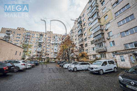 Продаж 3 кімнатної квартири (68/41/8), 8 пов. 9 пов. будинку, <a class="location-link" href="/kiev/" title="Недвижимость Київ">Київ</a>, <a class="location-link" href="/kiev/dneprovskij/" title="Недвижимость Дніпровський район">Дніпровський р-н</a>, Хорольська вулиця, 10 (изображение 2)