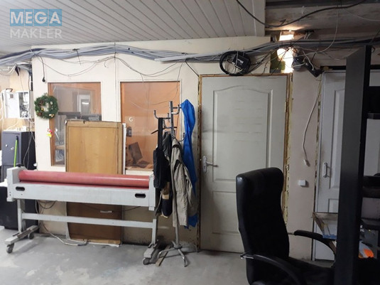 Продаж приміщення у нежитловому будинку, под магазин-офис-склад-производство, нормальне сост., <a class="location-link" href="/kiev/" title="Недвижимость Київ">Київ</a>, <a class="location-link" href="/kiev/obolonskij/" title="Недвижимость Оболонський район">Оболонський р-н</a>, Бандери проспект 21 ( <img src="https://megamakler.com.ua/metro/0000ff.gif" alt="" class="metro" /> м. Петровка, 3 хвилини ) (изображение 4)