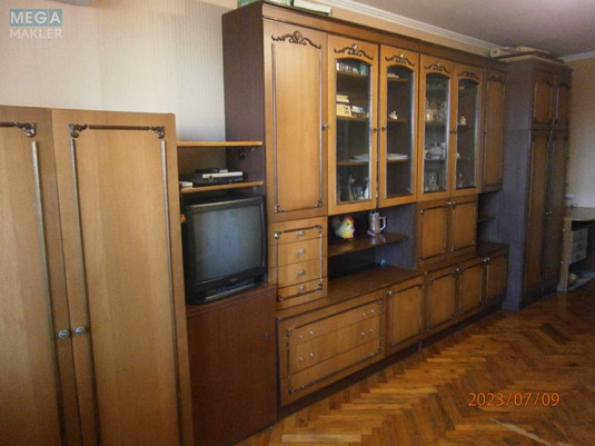 Оренда кімнати (підселення), <a class="location-link" href="/kiev/" title="Недвижимость Київ">Київ</a>, <a class="location-link" href="/kiev/svyatoshinskij/" title="Недвижимость Святошинський район">Святошинський р-н</a>, Василя Стуса вул., 2 (изображение 3)