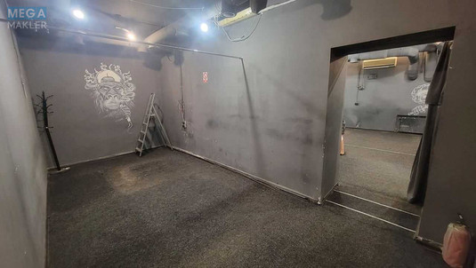 Оренда окремої будівлі/побудови, 75&nbsp;кв.м, под производство, <a class="location-link" href="/kiev/" title="Недвижимость Київ">Київ</a>, <a class="location-link" href="/kiev/solomenskij/" title="Недвижимость Солом'янський район">Солом'янський р-н</a>, Борщагівська вул., 210 (изображение 2)