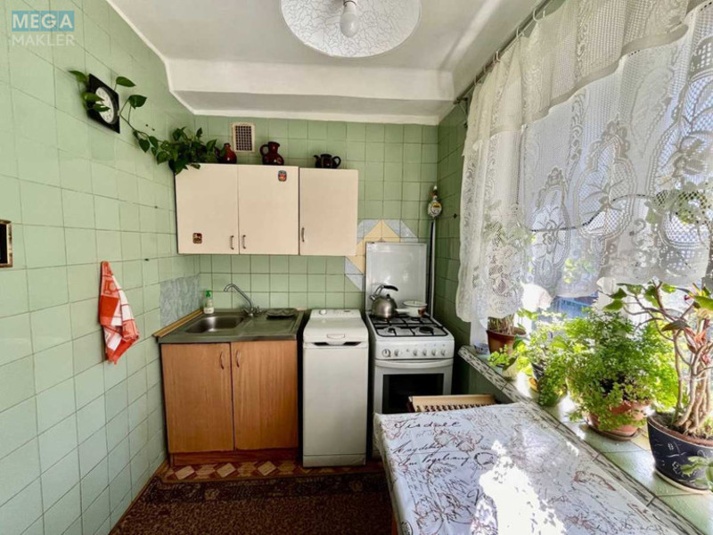 Продаж 2 кімнатної квартири (46,4/30/7,8), 5 пов. 5 пов. будинку, <a class="location-link" href="/kiev/" title="Недвижимость Київ">Київ</a>, <a class="location-link" href="/kiev/shevchenkovskij/" title="Недвижимость Шевченківський район">Шевченківський р-н</a>, Академика Туполева ул., 20б (изображение 11)