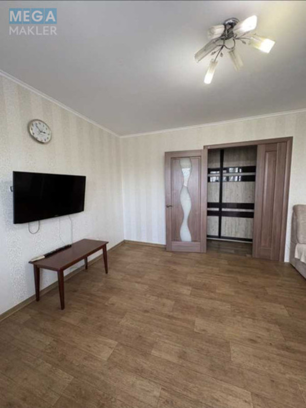 Продаж 3 кімнатної квартири (65/43/6), 5 пов. 5 пов. будинку, <a class="location-link" href="/chernigov/" title="Недвижимость Чернігів">Чернігів</a>, <a class="location-link" href="/chernigov/desnyanskij/" title="Недвижимость Деснянський район">Деснянський р-н</a>, Доценко, 25в (изображение 9)