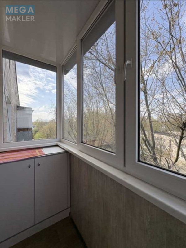 Продаж 3 кімнатної квартири (65/43/6), 5 пов. 5 пов. будинку, <a class="location-link" href="/chernigov/" title="Недвижимость Чернігів">Чернігів</a>, <a class="location-link" href="/chernigov/desnyanskij/" title="Недвижимость Деснянський район">Деснянський р-н</a>, Доценко, 25в (изображение 11)