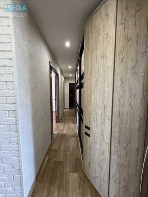 Продаж 3 кімнатної квартири (65/43/6), 5 пов. 5 пов. будинку, <a class="location-link" href="/chernigov/" title="Недвижимость Чернігів">Чернігів</a>, <a class="location-link" href="/chernigov/desnyanskij/" title="Недвижимость Деснянський район">Деснянський р-н</a>, Доценко, 25в (изображение 14)