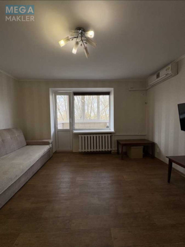 Продаж 3 кімнатної квартири (65/43/6), 5 пов. 5 пов. будинку, <a class="location-link" href="/chernigov/" title="Недвижимость Чернігів">Чернігів</a>, <a class="location-link" href="/chernigov/desnyanskij/" title="Недвижимость Деснянський район">Деснянський р-н</a>, Доценко, 25в (изображение 15)