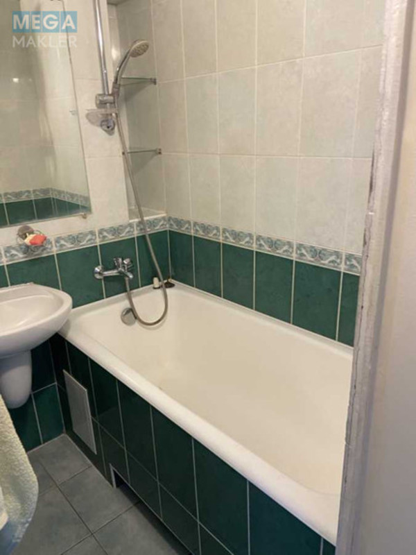 Продаж 3 кімнатної квартири (69/44/8), 8 пов. 16 пов. будинку, <a class="location-link" href="/kiev/" title="Недвижимость Київ">Київ</a>, <a class="location-link" href="/kiev/obolonskij/" title="Недвижимость Оболонський район">Оболонський р-н</a>, Оболонский просп., 13 (изображение 10)