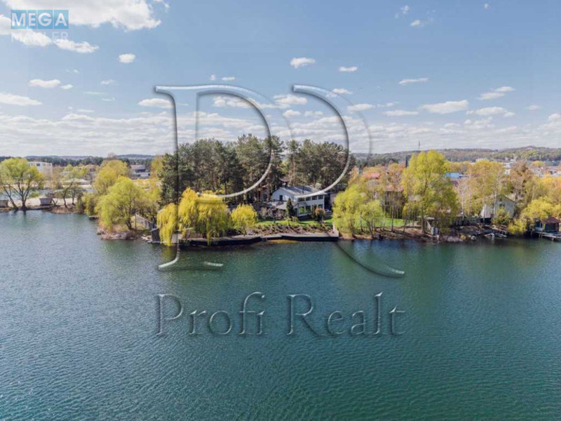 Продаж дома, 2&nbsp;поверху, 368&nbsp;кв.м, 7&nbsp;кімнат, ділянка 14&nbsp;соток, <a class="location-link" href="/podgorcy-selo/" title="Недвижимость Підгірці">Підгірці</a>, Озерна вулиця (изображение 2)