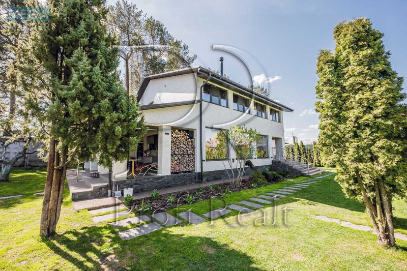 Продаж дома, 2&nbsp;поверху, 368&nbsp;кв.м, 7&nbsp;кімнат, ділянка 14&nbsp;соток, <a class="location-link" href="/podgorcy-selo/" title="Недвижимость Підгірці">Підгірці</a>, Озерна вулиця (изображение 3)