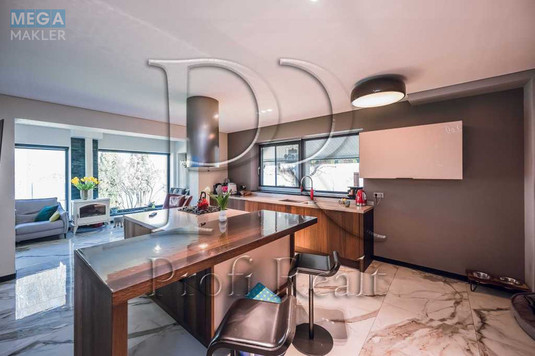 Продаж дома, 2&nbsp;поверху, 368&nbsp;кв.м, 7&nbsp;кімнат, ділянка 14&nbsp;соток, <a class="location-link" href="/podgorcy-selo/" title="Недвижимость Підгірці">Підгірці</a>, Озерна вулиця (изображение 12)