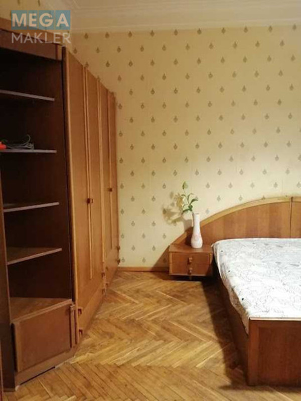 Оренда 3 кімнатної квартири, <a class="location-link" href="/kiev/" title="Недвижимость Київ">Київ</a>, <a class="location-link" href="/kiev/shevchenkovskij/" title="Недвижимость Шевченківський район">Шевченківський р-н</a>, Александра Довженко ул., 10 (изображение 4)