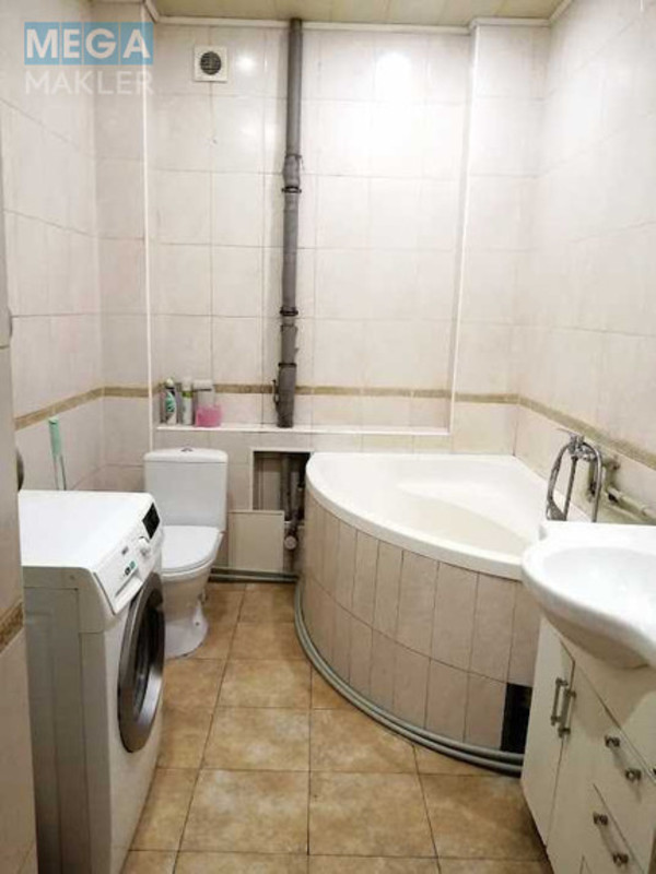 Оренда 3 кімнатної квартири, <a class="location-link" href="/kiev/" title="Недвижимость Київ">Київ</a>, <a class="location-link" href="/kiev/shevchenkovskij/" title="Недвижимость Шевченківський район">Шевченківський р-н</a>, Александра Довженко ул., 10 (изображение 16)