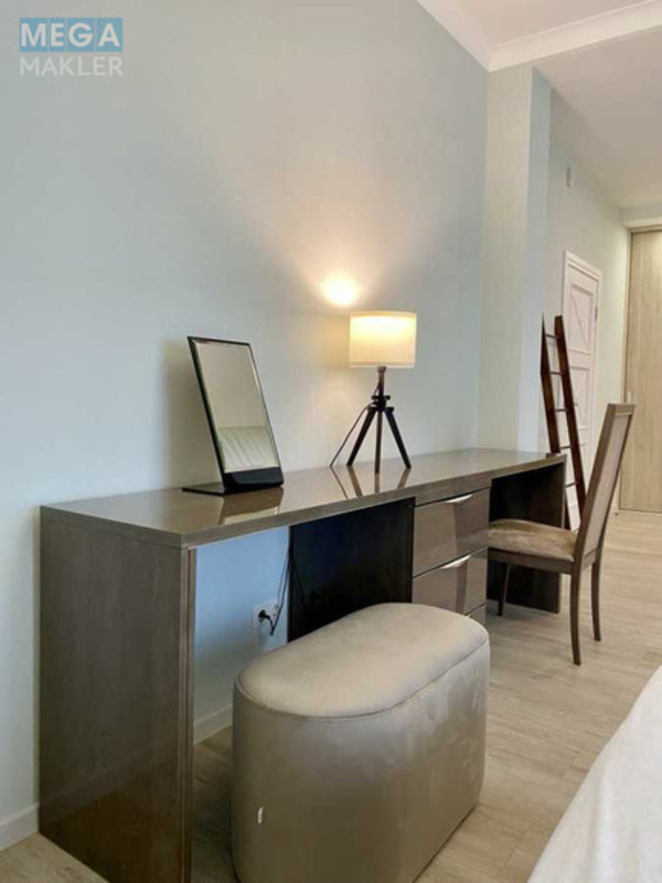 Оренда 3 кімнатної квартири, <a class="location-link" href="/kiev/" title="Недвижимость Київ">Київ</a>, <a class="location-link" href="/kiev/pecherskij/" title="Недвижимость Печерський район">Печерський р-н</a>, Иоанна Павла ІІ ул. (изображение 9)