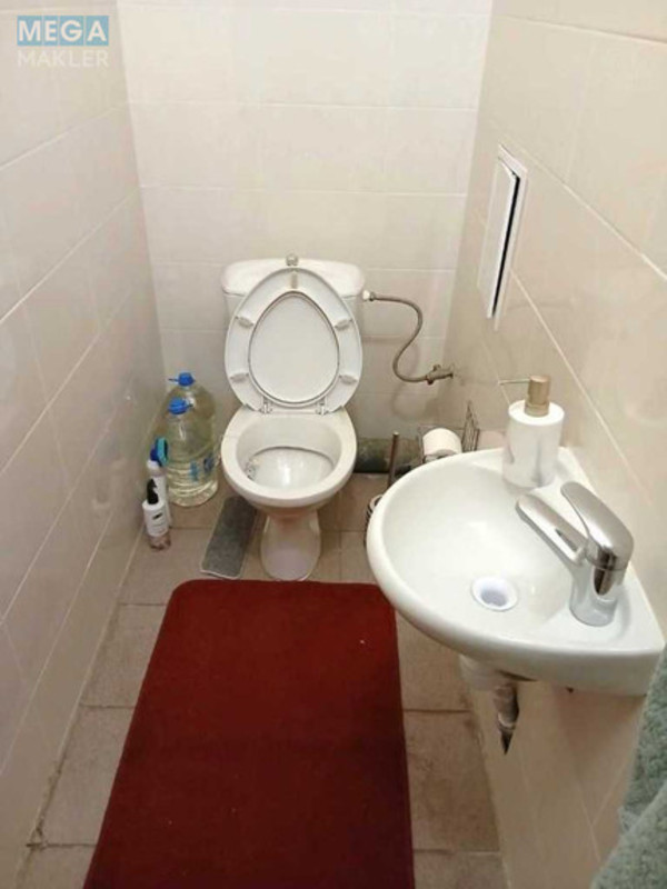 Оренда 1 кімнатної квартири, <a class="location-link" href="/kiev/" title="Недвижимость Київ">Київ</a>, <a class="location-link" href="/kiev/dneprovskij/" title="Недвижимость Дніпровський район">Дніпровський р-н</a>, Алма-Атинская ул., 37Б (изображение 15)