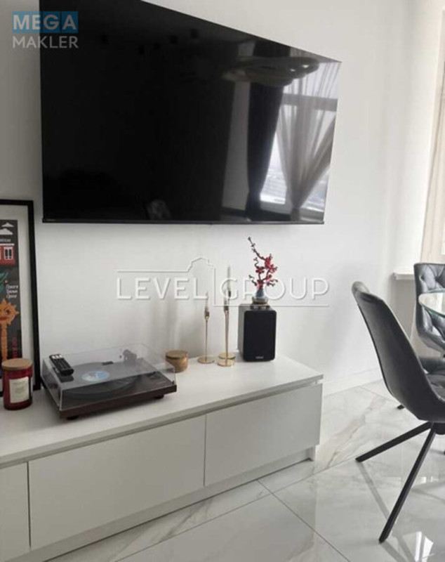 Продаж 2 кімнатної квартири (62/40/10), 22 пов. 26 пов. будинку, <a class="location-link" href="/kiev/" title="Недвижимость Київ">Київ</a>, <a class="location-link" href="/kiev/solomenskij/" title="Недвижимость Солом'янський район">Солом'янський р-н</a>, Митрополита Василя Липківського вул., 37Б (изображение 8)